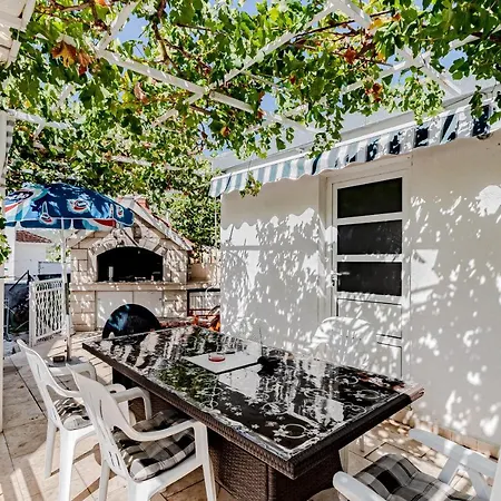 Apartment Studio 10185b